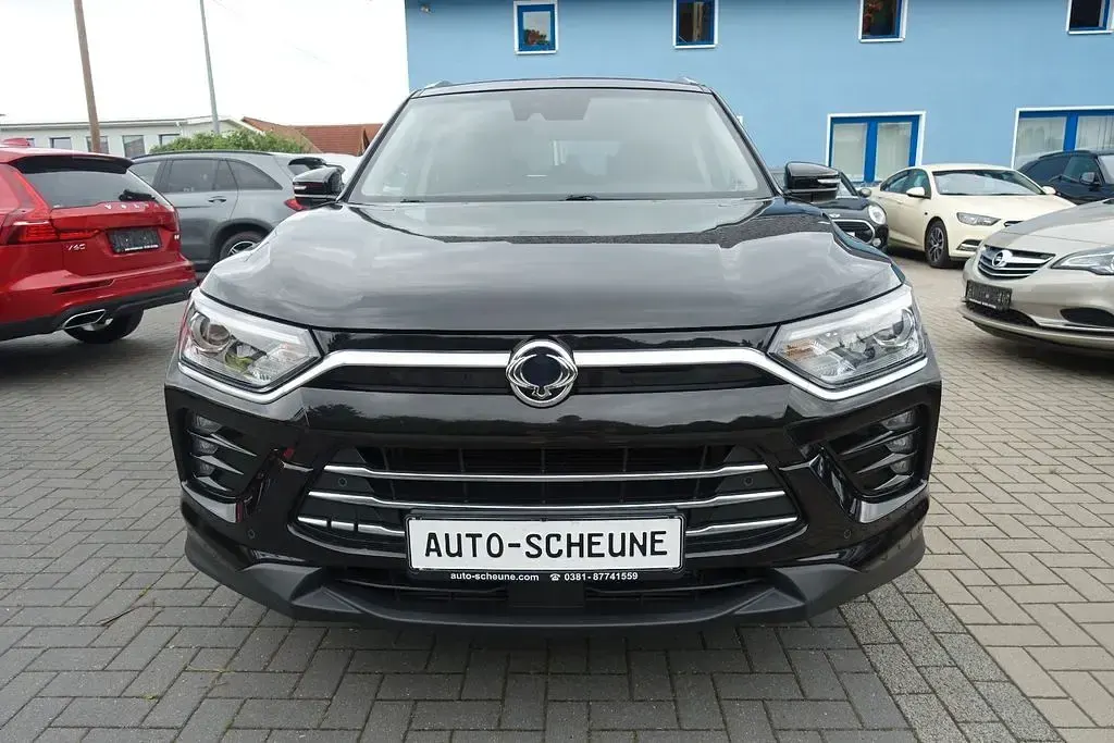 Gebraucht SsangYong Korando 136 PS (100 kW) 2019 Schwarz SUV