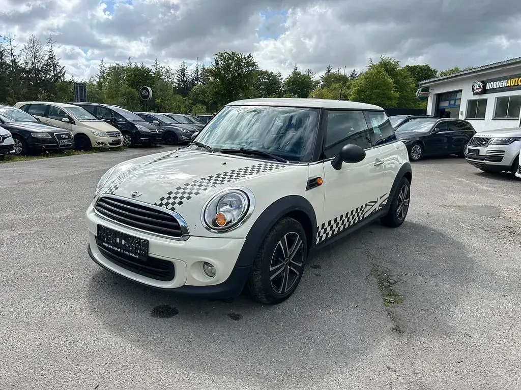 Gebraucht Mini ONE 75 PS (55 kW) 2012 Weiß Kleinwagen