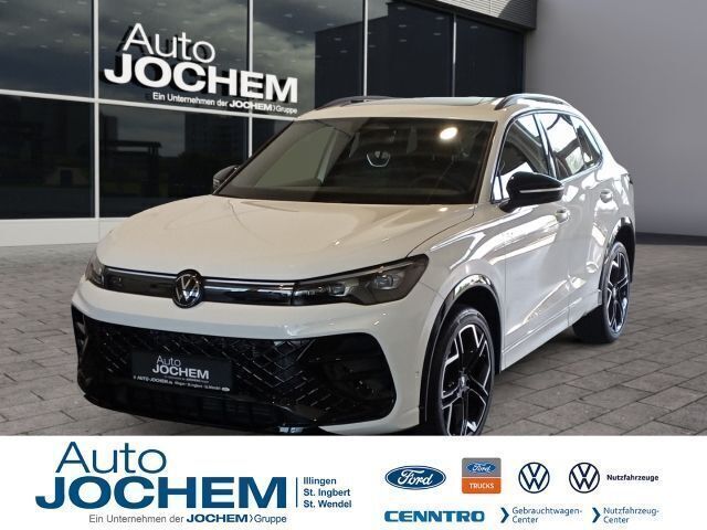 Weiss Gebraucht 2024 VW Tiguan Pro SUV | 64.990 € - Bild 1/4