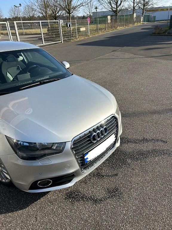 Gebraucht Audi A1 Ambition 122 PS (89 kW) 2011 Silber Kleinwagen