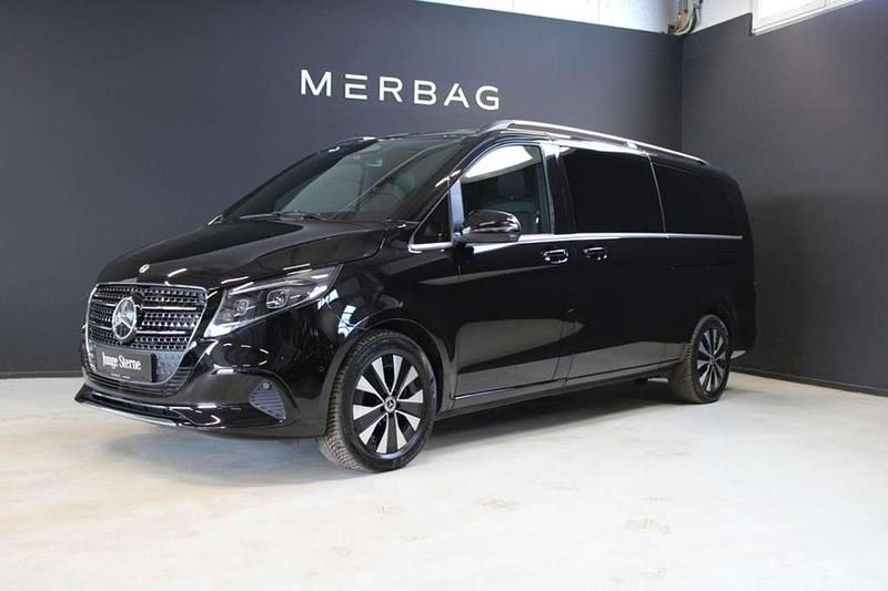 Obsidianschwarz metallic Gebraucht 2024 Mercedes V300 Avantgarde Van / Kleinbus | 68.960 € (Superpreis) - Bild 1/4
