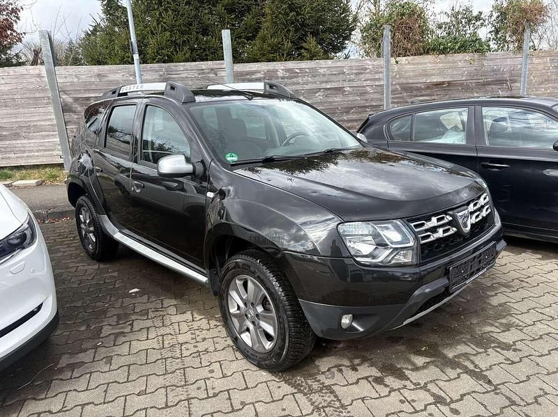 Gebraucht Dacia Duster Prestige 125 PS (91 kW) 2014 Perlmuttschwarz SUV
