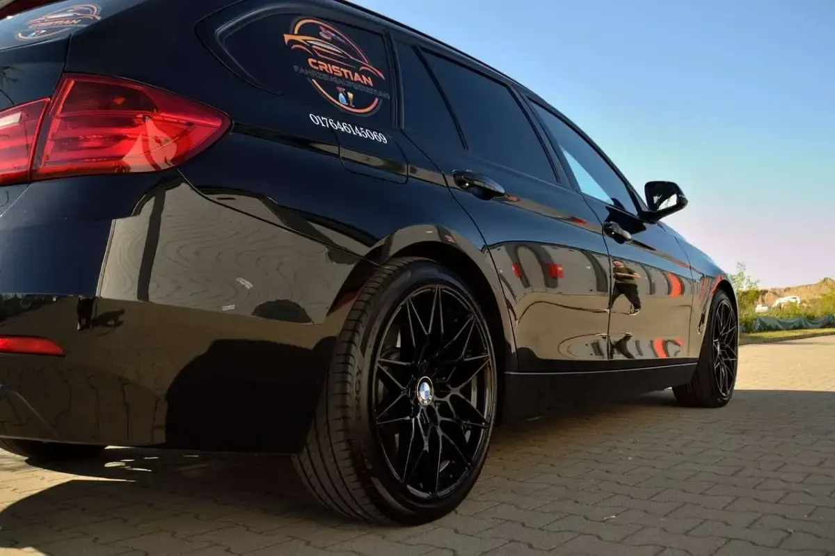 Gebraucht BMW 330 Sport Line 258 PS (189 kW) 2014 Kombi