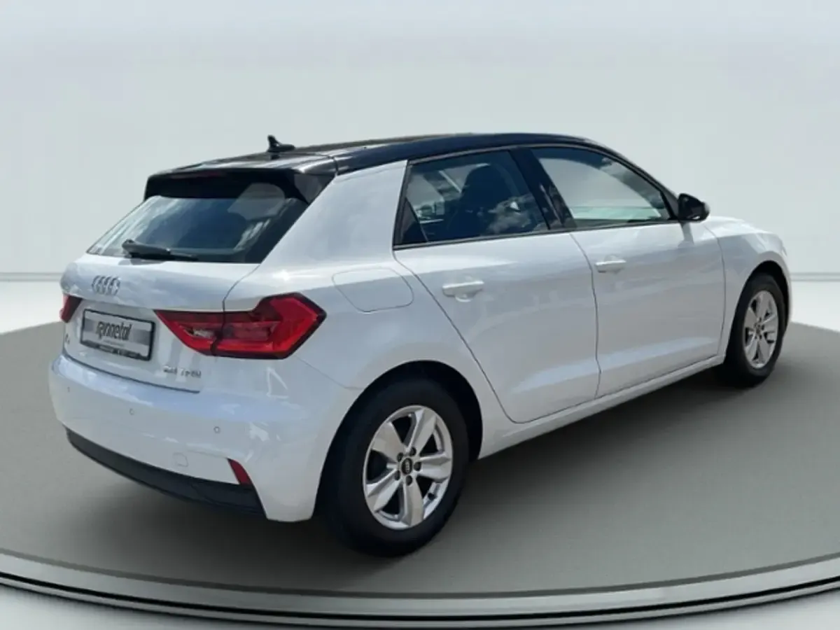 Gebraucht Audi A1 Sportback Ambiente 95 PS (69 kW) 2022 Weiß Kleinwagen