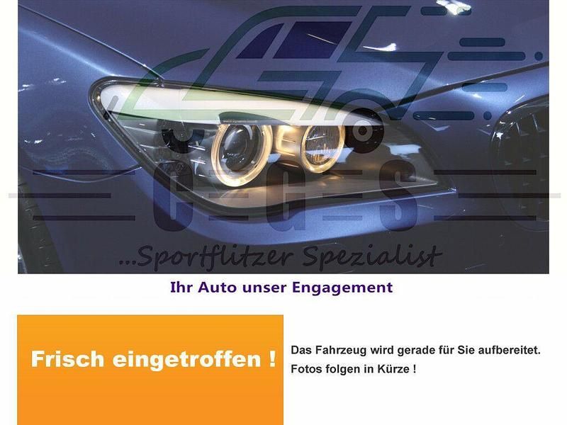 Blau Gebraucht 2017 Mercedes A45 AMG AMG Limousine | 29.600 € (Etwas zu teuer) - Bild 1/2