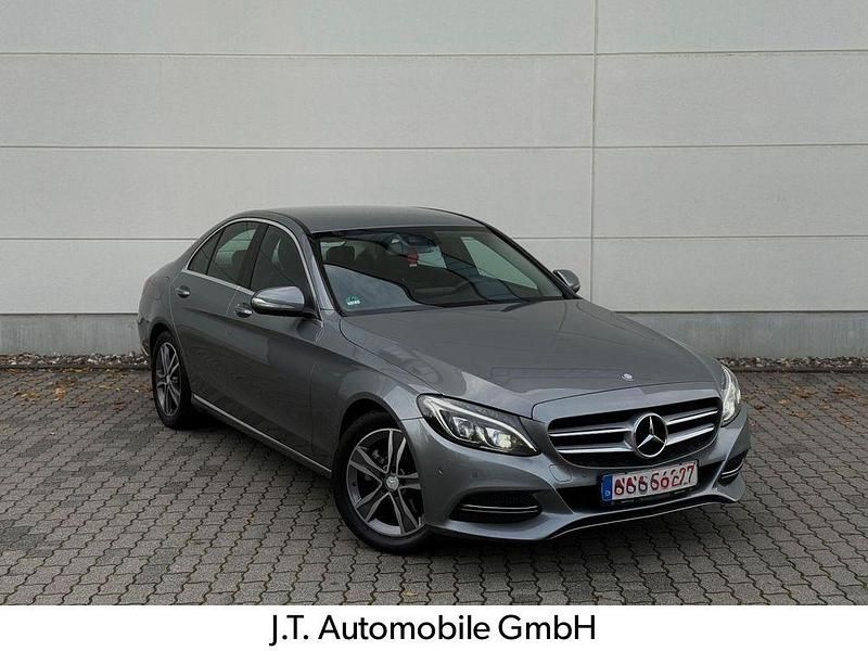 Palladiumsilber Gebraucht 2014 Mercedes C220 Limousine | 14.999 € (Etwas zu teuer) - Bild 1/4