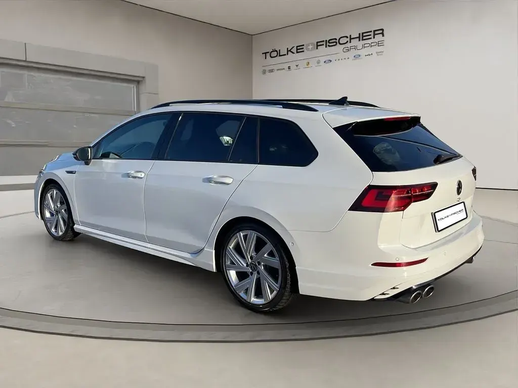 Gebraucht VW Golf VIII R 320 PS (235 kW) 2022 Pure white uni Kombi