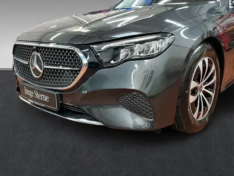 Gebraucht Mercedes E200 Avantgarde 204 PS (150 kW) 2024 Grau Limousine