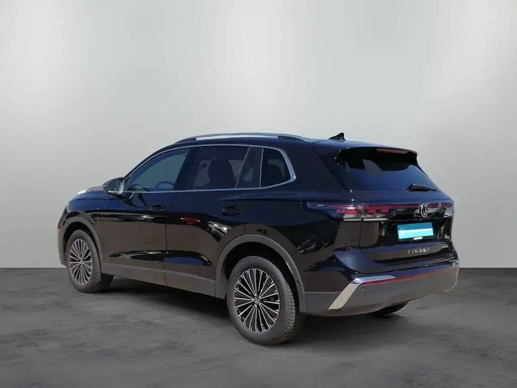 Gebraucht VW Tiguan Elegance 204 PS (150 kW) 2025 Deep black perleffekt SUV