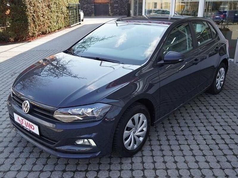 Gebraucht VW Polo 65 PS (47 kW) 2019 Grau Kleinwagen