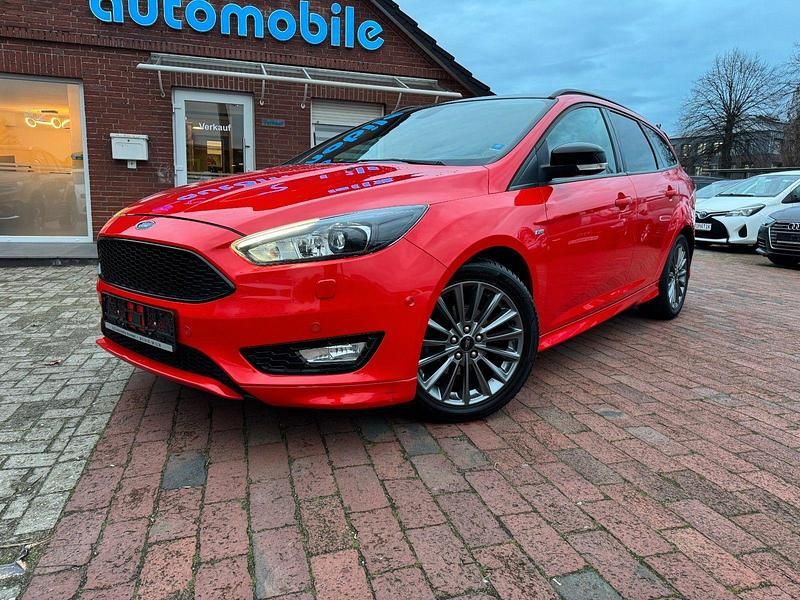 Rot Gebraucht 2018 Ford Focus ST-Line Kombi | 7.900 € (Etwas zu teuer) - Bild 1/4