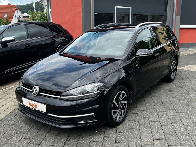 Schwarz Gebraucht 2018 VW Golf VII Join Kombi | 15.990 € (Fairer Preis) - Bild 1/4
