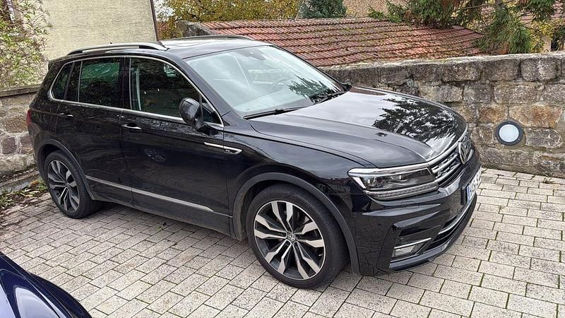 Schwarz Gebraucht 2017 VW Tiguan R-line SUV | 22.500 € (Fairer Preis) - Bild 1/4