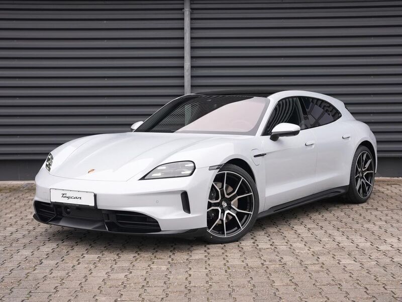 Grau Gebraucht 2024 Porsche Taycan 4S Sport Turismo Limousine | 136.880 € (Guter Preis) - Bild 1/4