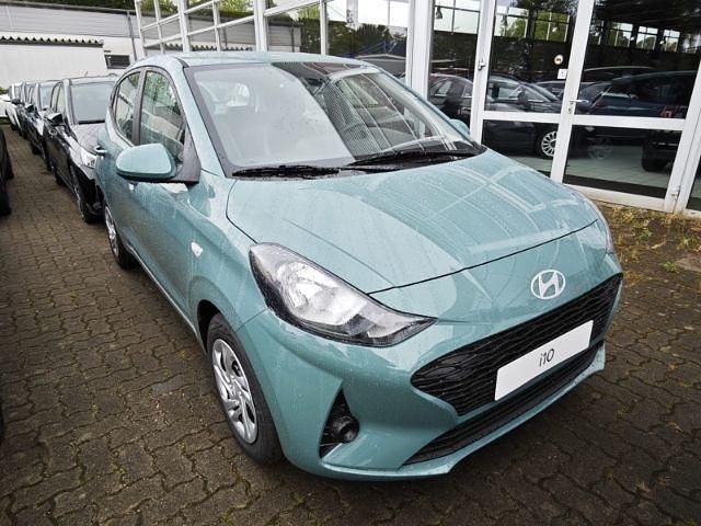 Neu Hyundai i10 Select 63 PS (46 kW) 2025 Mangrove green / mic Kleinwagen