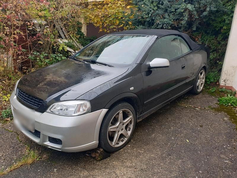 Schwarz Gebraucht 2002 Opel Astra Cabriolet Cabrio | 1.000 € (Guter Preis) - Bild 1/4