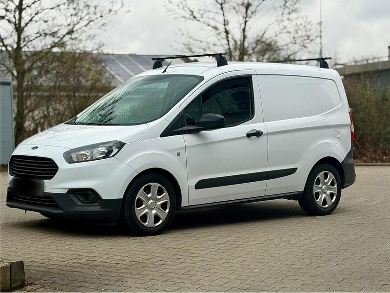 Gebraucht Ford Transit 101 PS (74 kW) 2019 Weiß Van / Kleinbus