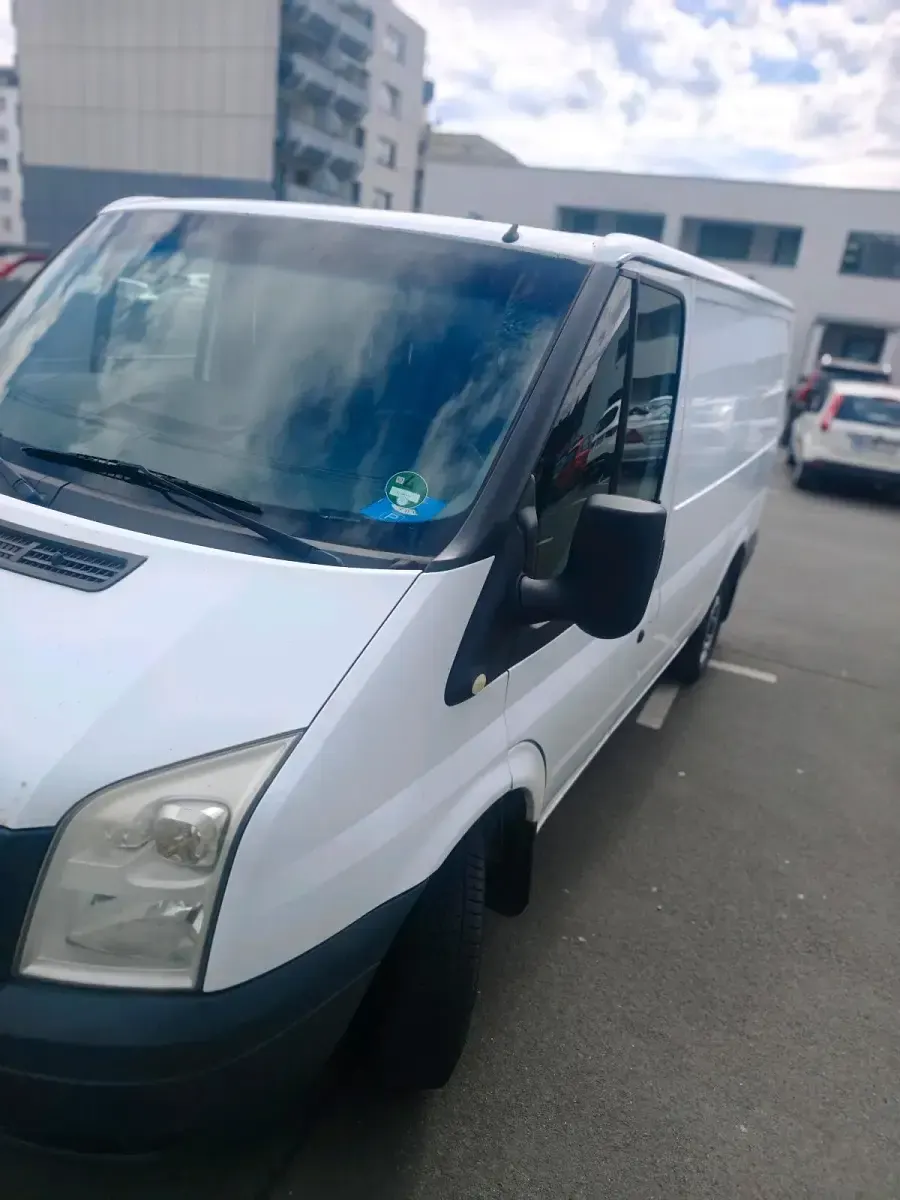 Używany Ford Transit 116 KM (85 kW) 2011 Biały Minivan