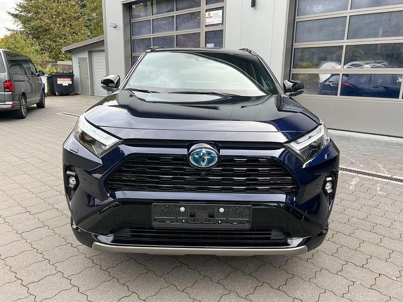 Gebraucht Toyota RAV4 Hybrid Style 218 PS (160 kW) 2025 Dark blue metallic 8x8 / schwa SUV