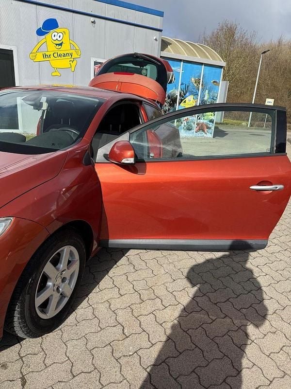Gebraucht Renault Mégane Coupé Dynamique 110 PS (80 kW) 2009 Orange Coupé