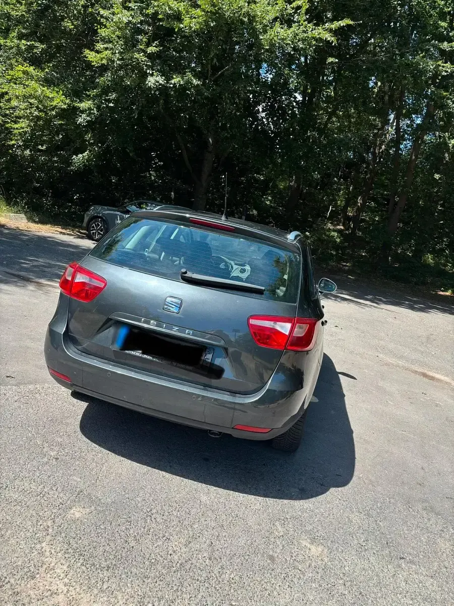 Gebraucht Seat Ibiza 86 PS (63 kW) 2011 Grau Limousine