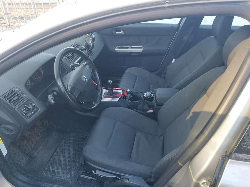 Gebraucht Volvo V50 Kinetic 140 PS (102 kW) 2004 Silber Kombi