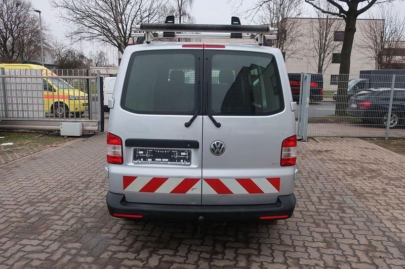 Gebraucht VW T5 140 PS (102 kW) 2014 Silber Van