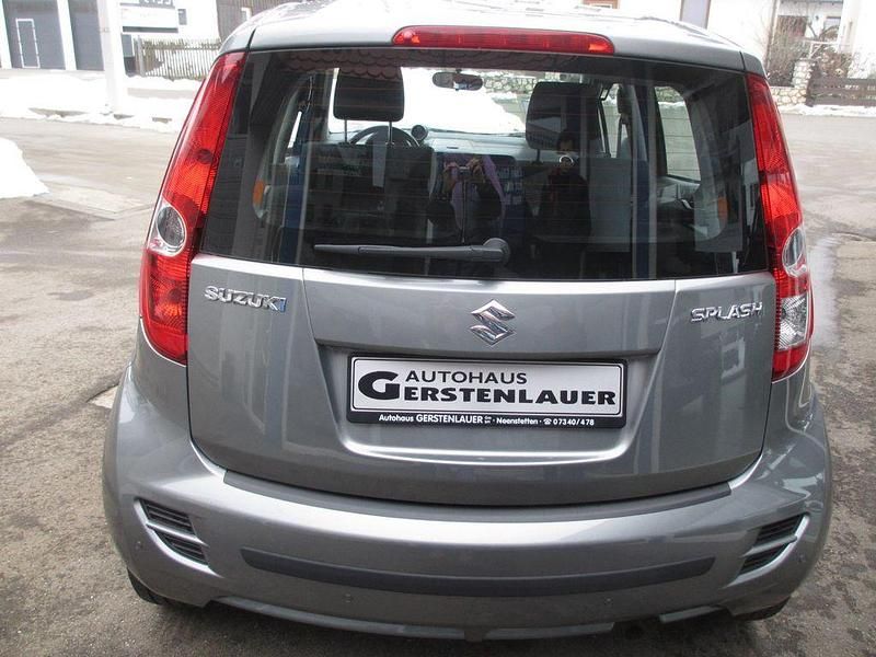 Gebraucht Suzuki Splash Active+ 94 PS (69 kW) 2014 Grau Kleinwagen