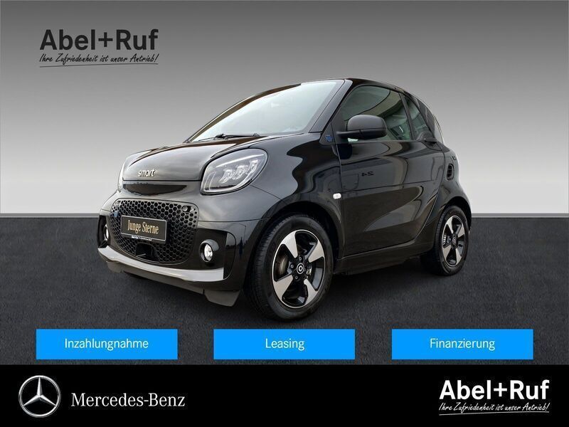 Schwarz Gebraucht 2024 Smart ForTwo Electric Drive Passion Coupé | 14.549 € - Bild 1/4
