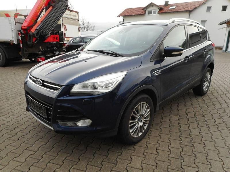 Gebraucht Ford Kuga Titanium 163 PS (119 kW) 2013 Blau SUV