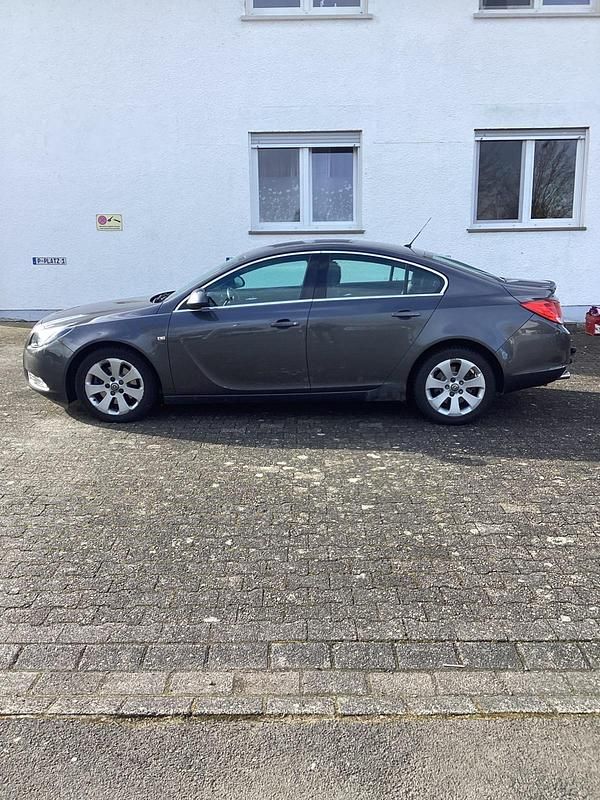 Gebraucht Opel Insignia 160 PS (117 kW) 2009 Grau Limousine