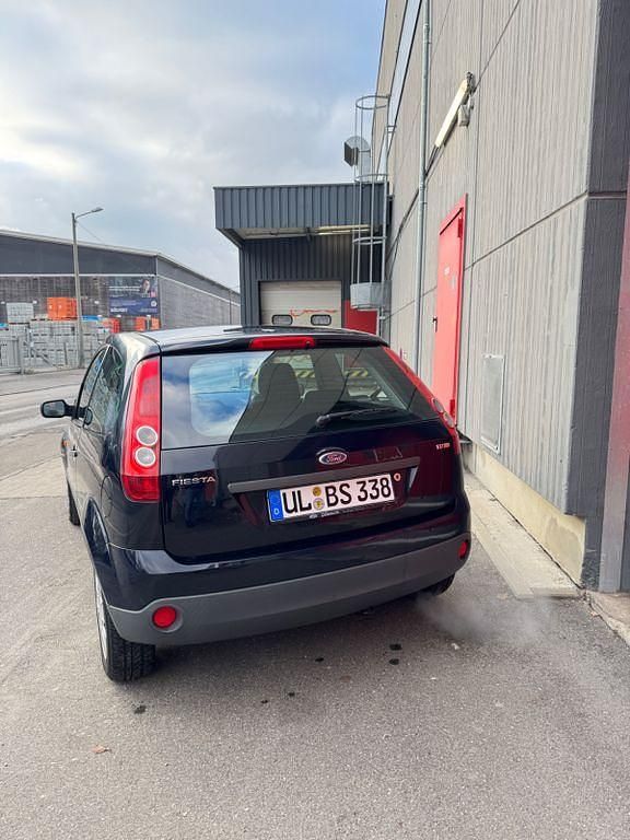 Gebraucht Ford Fiesta Ambiente 68 PS (50 kW) 2006 Schwarz Limousine