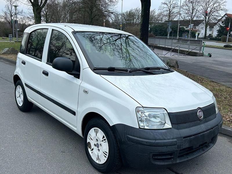 Gebraucht Fiat Panda Active 54 PS (39 kW) 2010 Weiß Van / Kleinbus