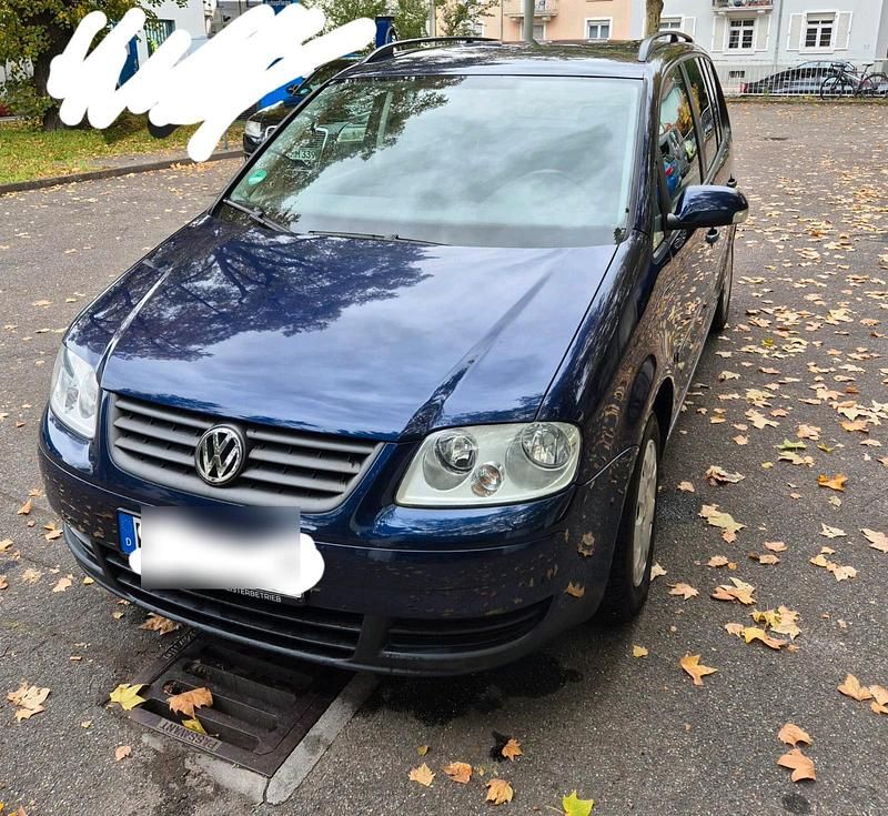 Blau Gebraucht 2006 VW Touran Van / Kleinbus | 3.500 € (Etwas zu teuer) - Bild 1/4