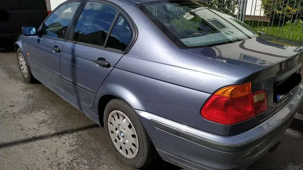 Brugt BMW 318 118 HK (86 kW) 1998 Blå Sedan