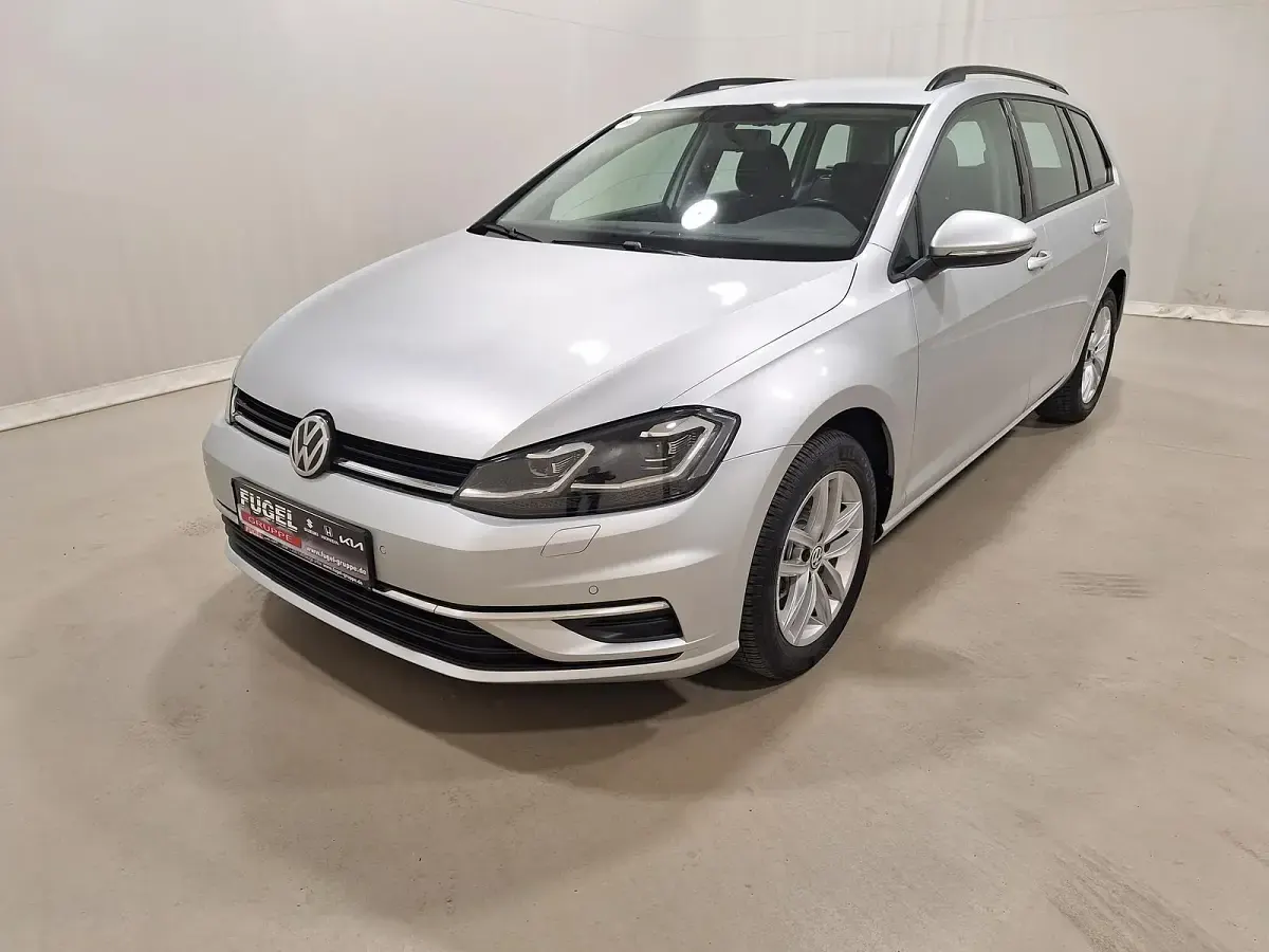 Gebraucht VW Golf VII Comfortline 116 PS (85 kW) 2019 Silber Kombi
