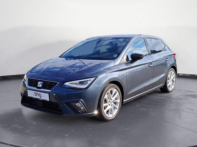 Magnetic grau metallic Gebraucht 2022 Seat Ibiza FR Limousine | 19.360 € (Fairer Preis) - Bild 1/4