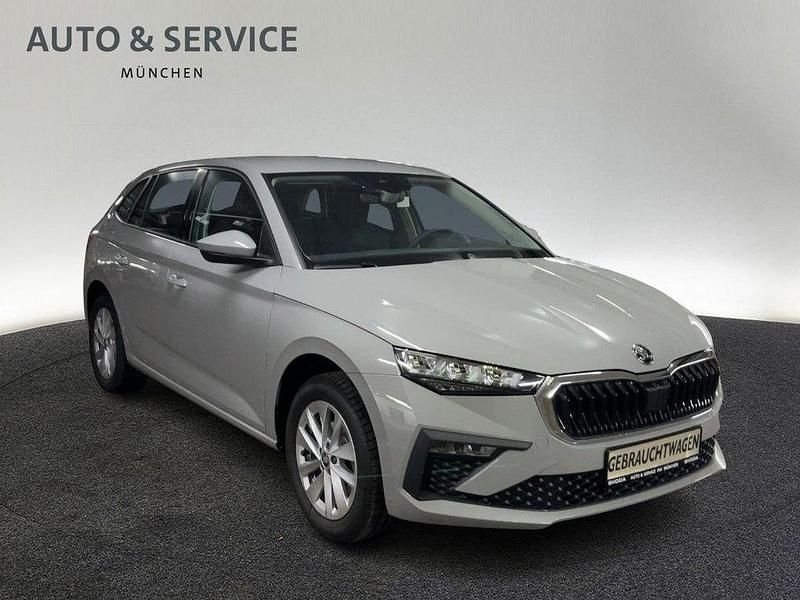 Gebraucht Skoda Scala Selection 116 PS (85 kW) 2025 Grau Kleinwagen