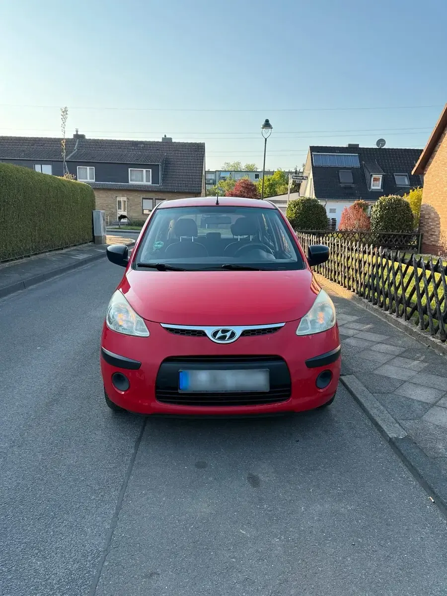 Gebraucht Hyundai i10 67 PS (49 kW) 2009 Rot Kleinwagen