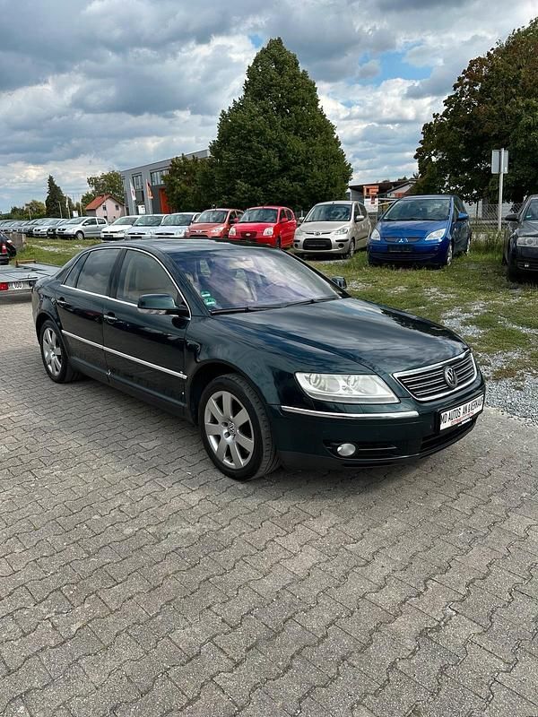 Grün Gebraucht 2006 VW Phaeton Limousine | 3.900 € - Bild 1/4