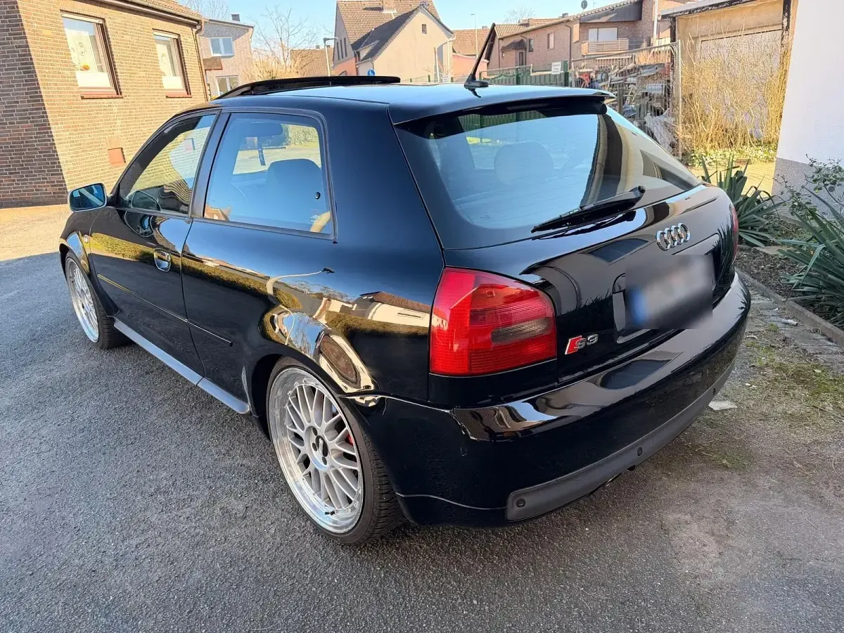 Gebraucht Audi S3 209 PS (153 kW) 2000 Schwarz Kleinwagen