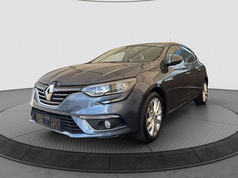 Grau Gebraucht 2018 Renault Mégane IV Intens Limousine | 12.290 € (Fairer Preis) - Bild 1/4