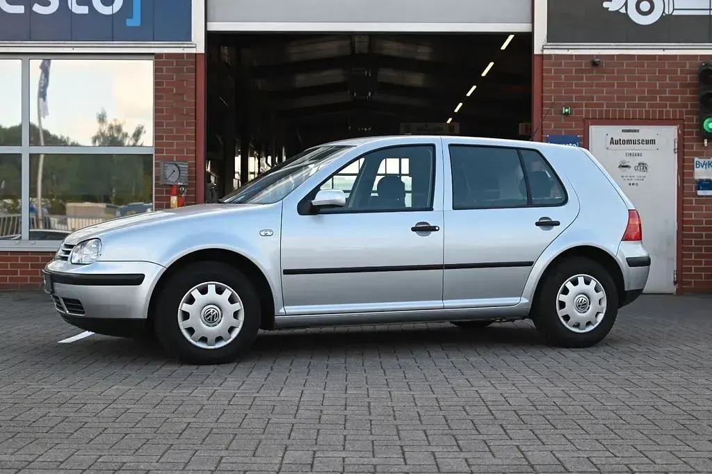 Gebraucht VW Golf III 75 PS (55 kW) 1999 Silber Limousine