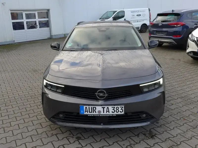Gebraucht Opel Astra Enjoy 110 PS (80 kW) 2024 /typ aussenverkleidung lackierung Kombi