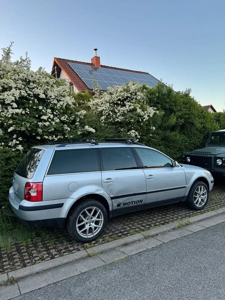 Gebraucht VW Passat 131 PS (96 kW) 2003 Silber Kombi