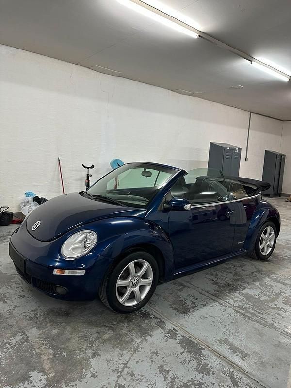Blau Gebraucht 2010 VW Beetle Freestyle Cabrio | 5.900 € (Etwas zu teuer) - Bild 1/4