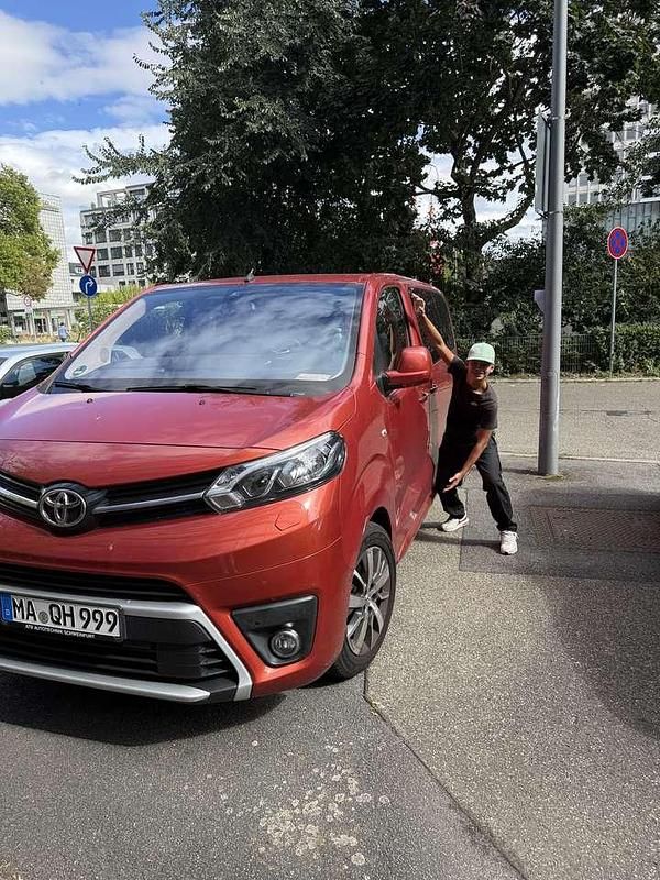 Gebraucht 2019 Toyota Proace Verso Kombi | 30.000 € (Guter Preis) - Bild 1/4