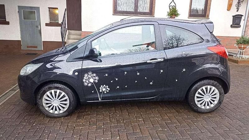 Gebraucht Ford Ka Trend 69 PS (50 kW) 2010 Schwarz Kleinwagen