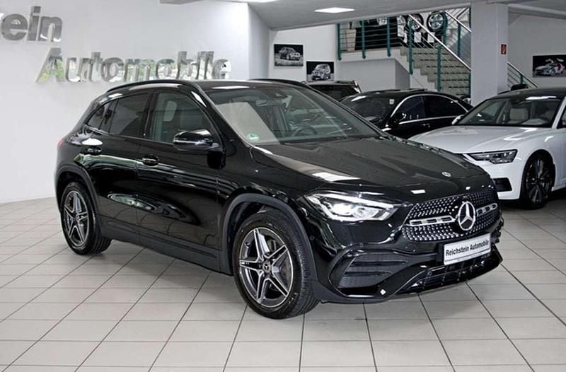 Gebraucht Mercedes GLA220 AMG 190 PS (139 kW) 2023 Kosmoschwarz (metallic) SUV