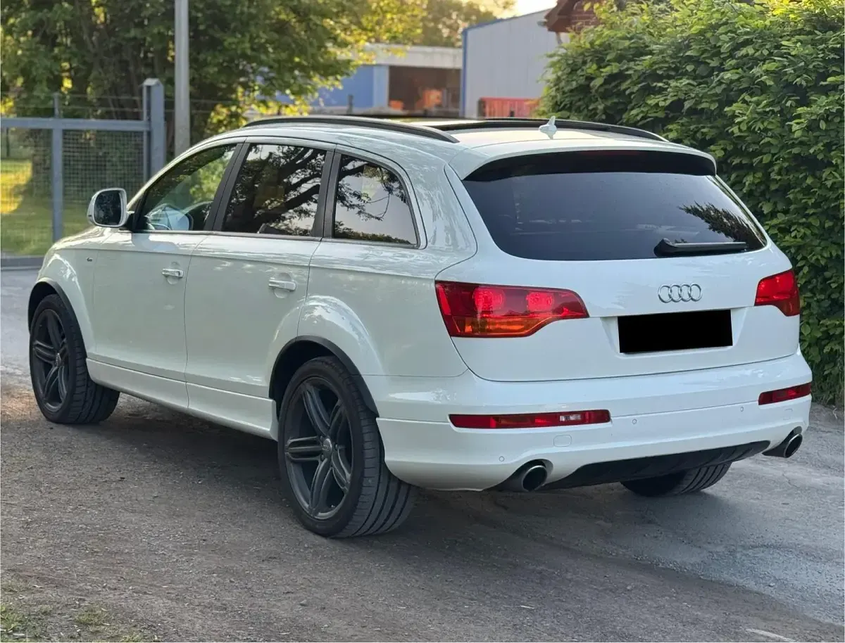 Używany Audi Q7 S-Line 239 KM (175 kW) 2009 Biały SUV